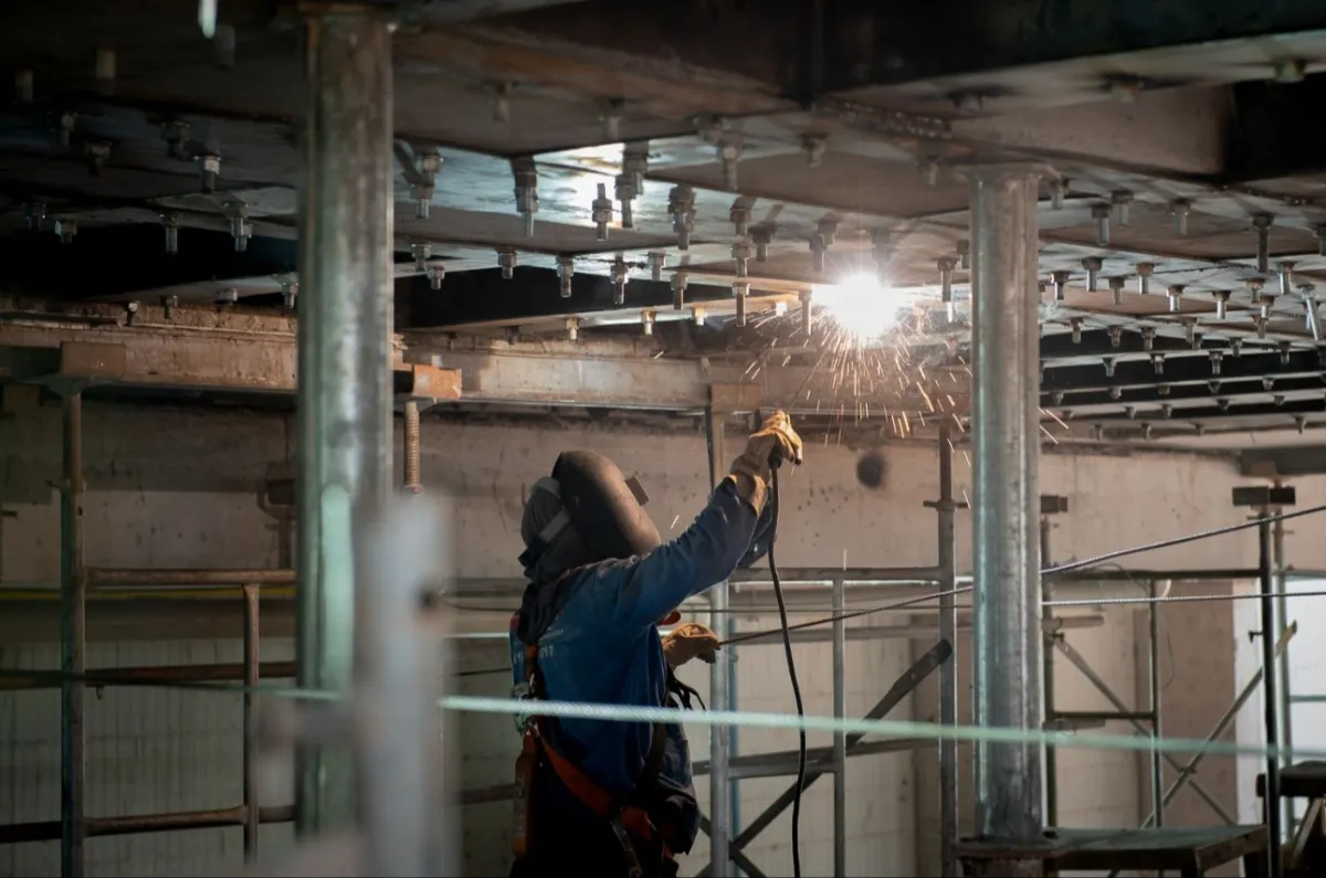Construção civil mantém ritmo lento e empresários completam 20 meses em pessimismo