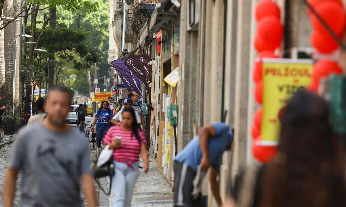 Famílias brasileiras estão mais cautelosas. Foto: Tomaz Silva/Agência Brasil